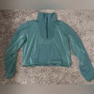Lululemon Cropped Half-Zip